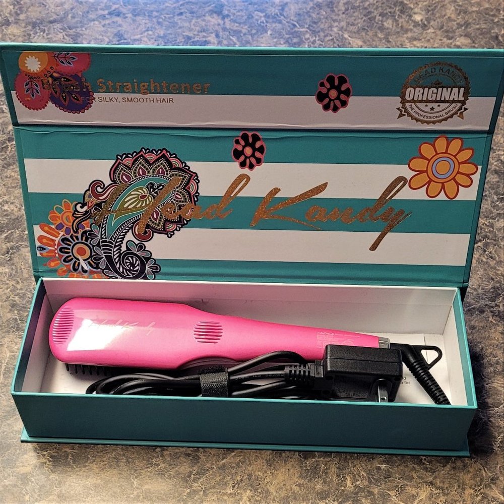 NWOT Hot Pink Head Candy Brush Straightener